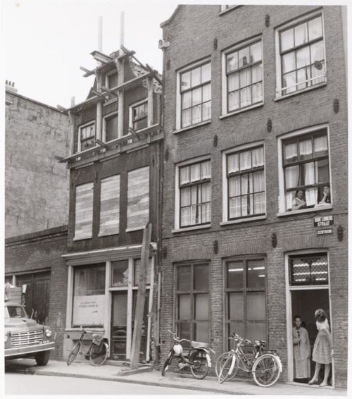 Oude Looiersstraat 101-103, 4 juli 1960. Foto: Beeldbank, stadsarchief Amsterdam. 