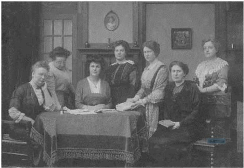 Afbeelding uit PDF: Tentoonstelling De Vrouw 1813-1913  