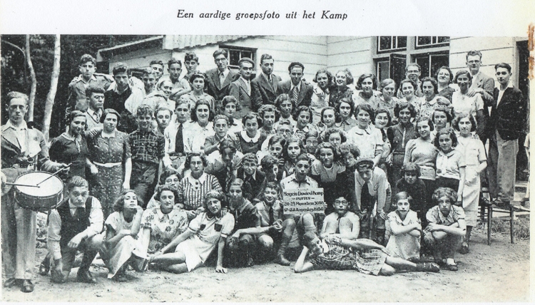 Foto van het (zomer)kamp van Mogein Dowied in augustus 1939. Bron: brochure Joodsch Jeugdwerk (SAA).  