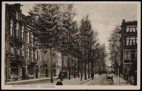 Hoogeweg of Hogeweg, Uitgave Lintvelt, Middenweg 52, Amsterdam-Oost, datering ca. 1940. Bron: Beeldbank SAA.  