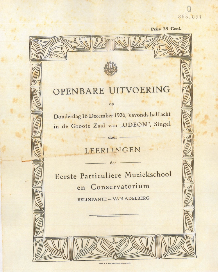 Brochure (1) van de openbare uitvoering van leerlingen van de Eerste Particuliere Muziekschool en Conservatorium. Bron: SAA Klein Materiaal Q 865-091.  