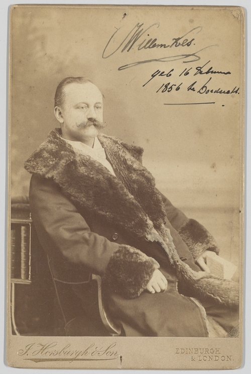 Portret van Willem Kes (1856-1934), dirigent bij het Concertgebouworkest. Vervaardiger: Horsburgh & Son, J., ca. 1889. Collectie kabinetsfoto’s SAA.  