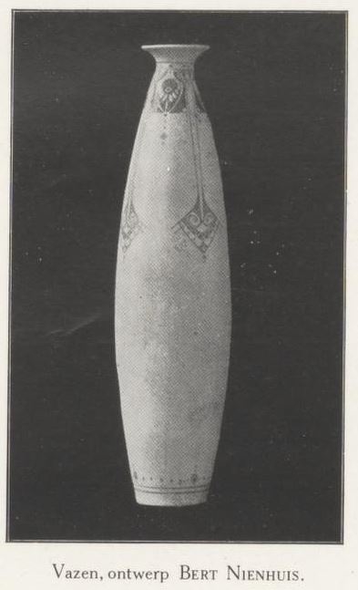 Vaas, ontwerp van Bert Nienhuis, bron: Industreel Nederland, 1921  