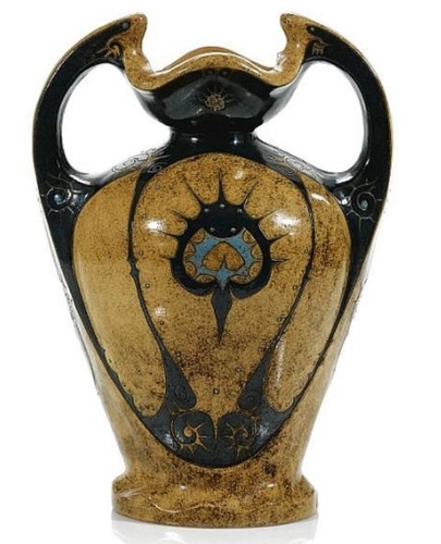 Vaas ontworpen door Cornelis de Bruin, bron: Cornelis de Bruin (cornsdebruin.nl)  