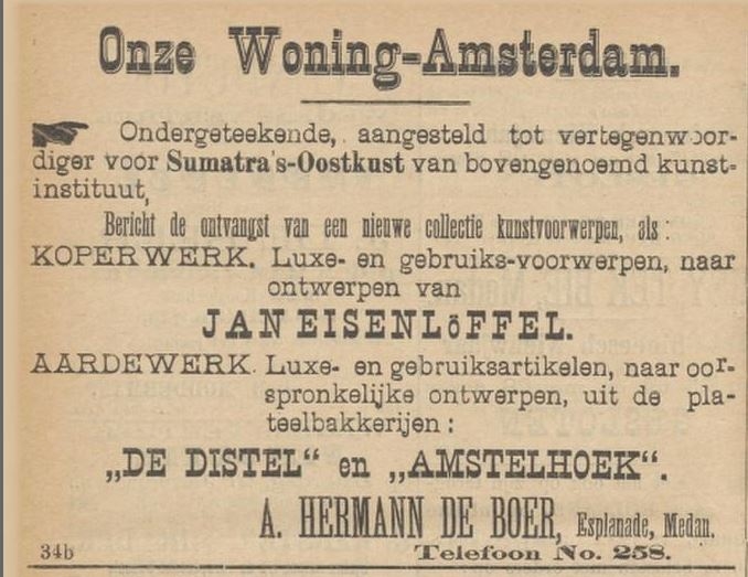 Advertentie uit de Sumatrapost van 22 januari 1906, reclame voor het aardewerk van zowel De Distel als Amstelhoek.   