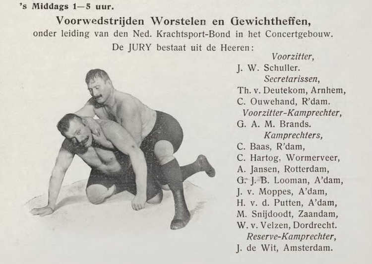 Moppes als jurylid tijdens de ‘Nationale Olympische Spelen in 1916, bron: Officieel programma van de Nat. Olymp. Spelen van 1916  