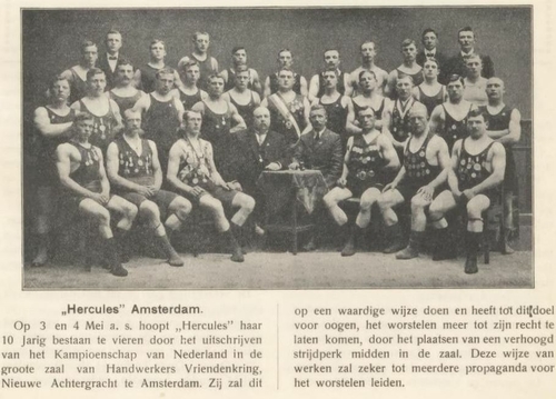 Foto t.g.v. het 10-jarig bestaan van Hercules. Bron: Krachtsport; worstelen, gewichtheffen, touwtrekken – maandblad van den Nederlandschen Krachtbond, jrg 2, 1913  