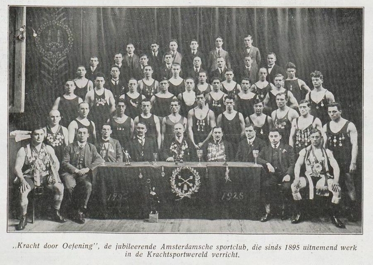 Dertig jarig jublileum K.D.O. bron: De revue der sporten jrg 18, 1925, no 41, 09-06-1925  